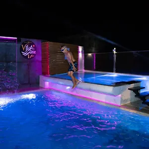 Hotell One